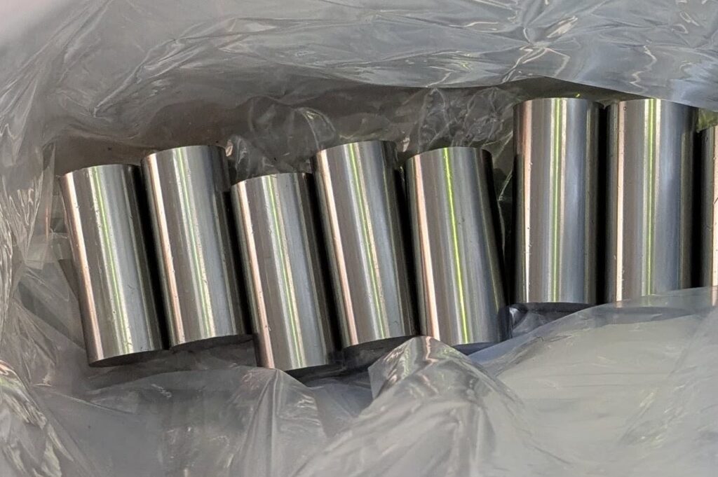 ミガキs45c丸鋼h7の寸法切り・オーダーカット品