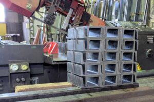 チャンネル寸法切り 5×40×75 150L 30本