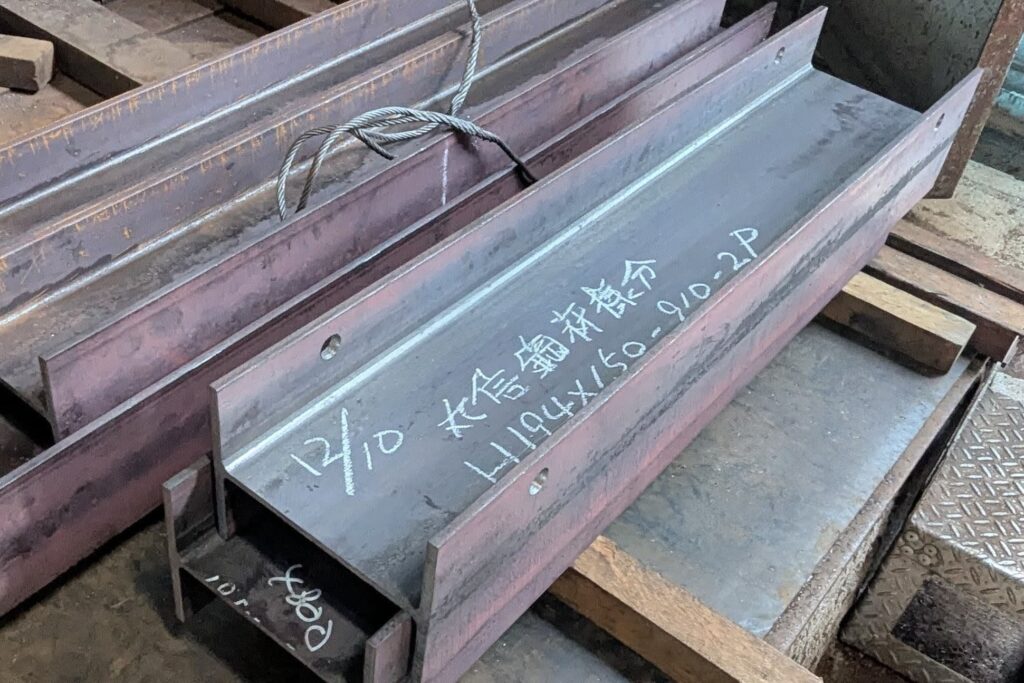 H鋼 194×150×6/9　910L　　20Φｰ4個