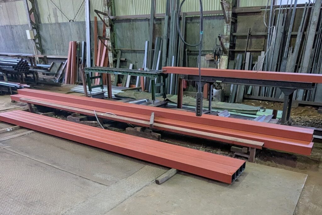 カラー角パイプ3.2×100×100　切断加工