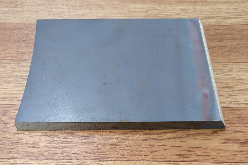 型切レーザー 9×125×153　ガス開先加工60度