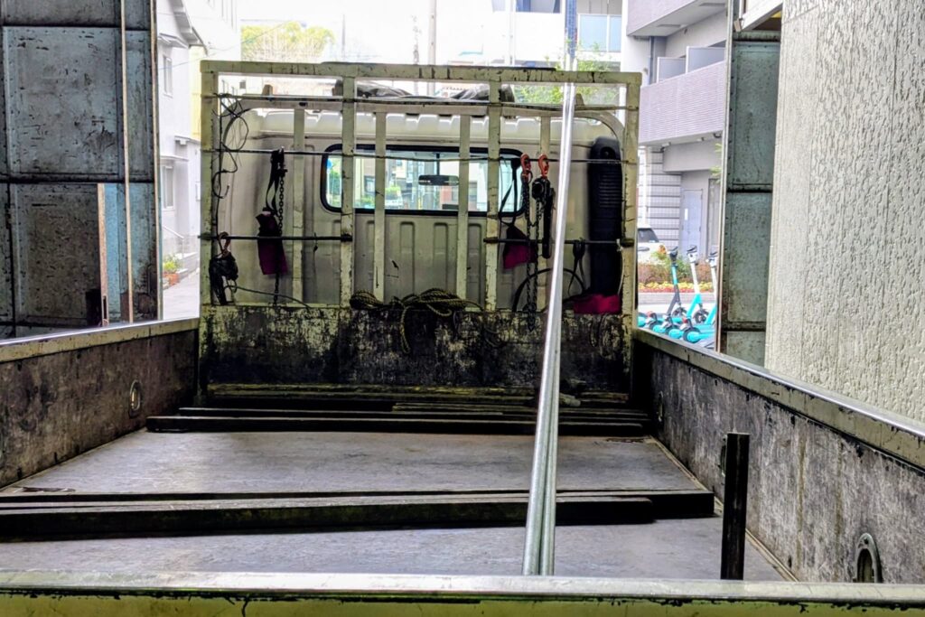 SGP　白ネジ付　15A　2本トラック積載