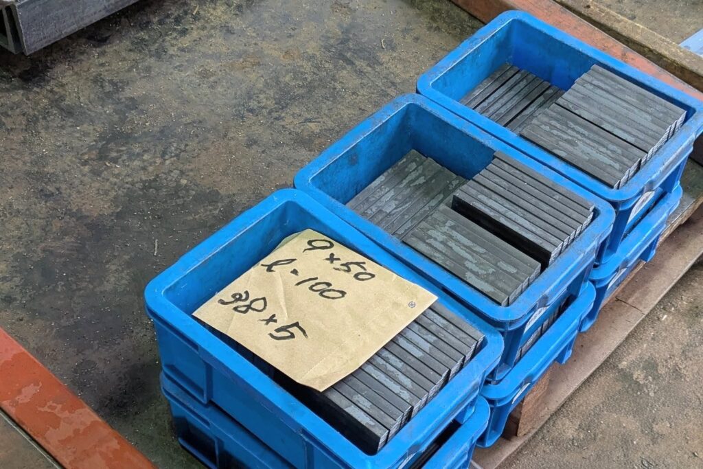 FB9×50　100L　切断加工