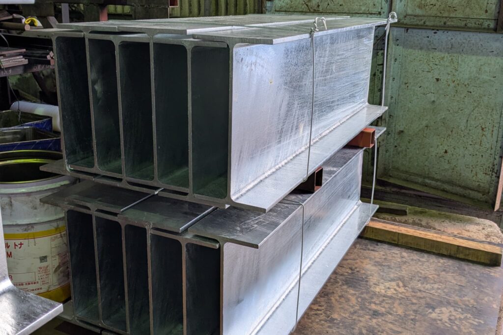 溶融亜鉛メッキH鋼300×150×6.5/９　後メッキ加工