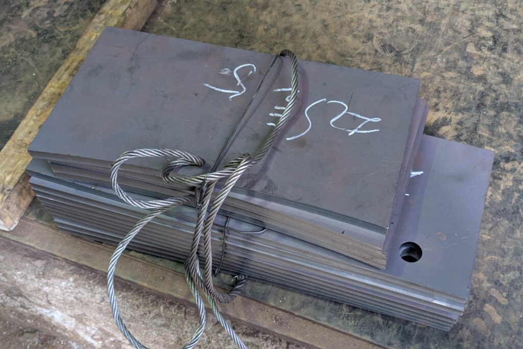 レーザー型切 12×179.5×350 5枚