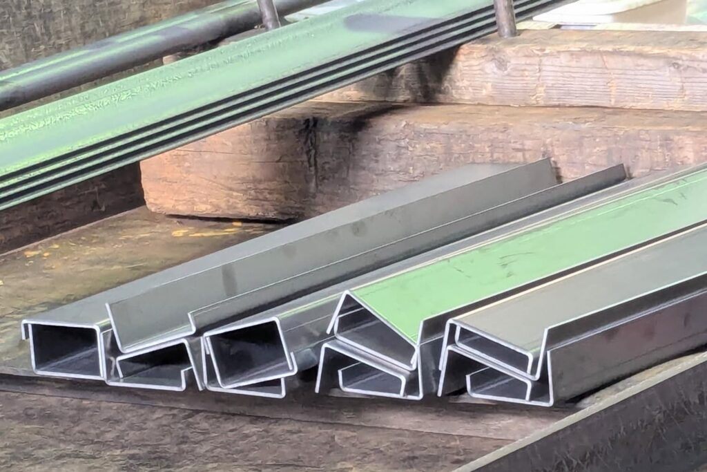 HOT鋼板3.2ｔ　曲げ加工